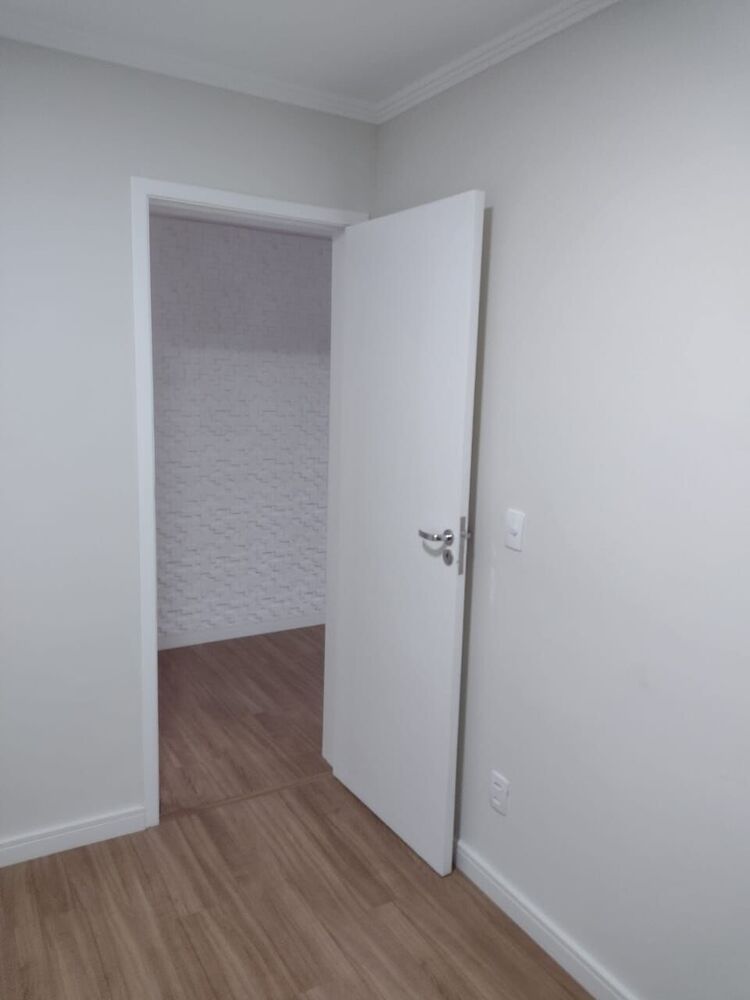 Apartamento à venda com 2 quartos, 48m² - Foto 2
