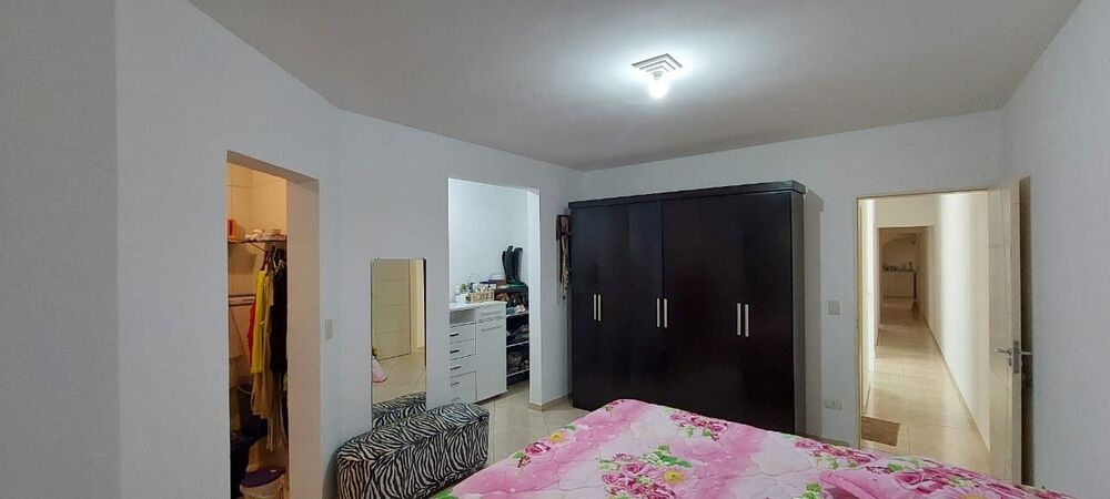 Casa, 3 quartos, 238 m² - Foto 2