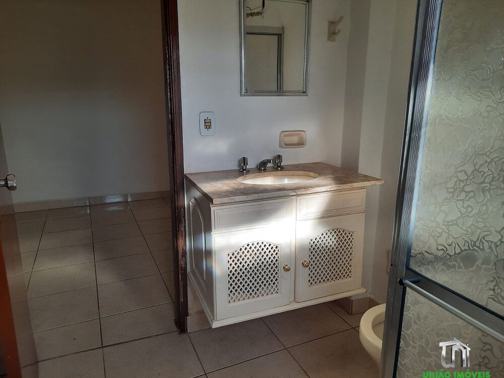 Casa, 3 quartos, 221 m² - Foto 5