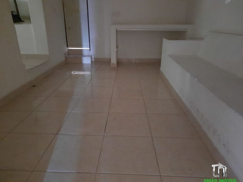 Casa, 3 quartos, 221 m² - Foto 2