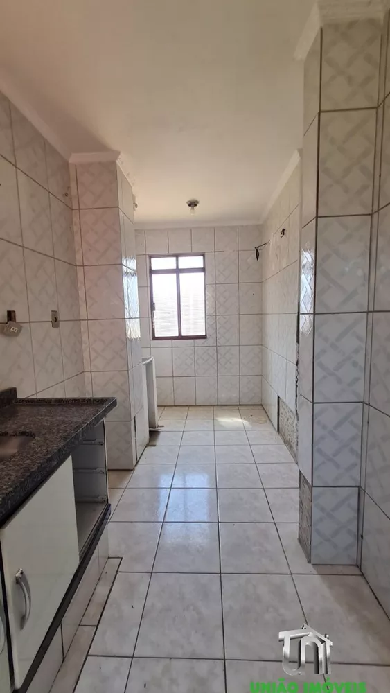 Apartamento à venda com 2 quartos, 40m² - Foto 4