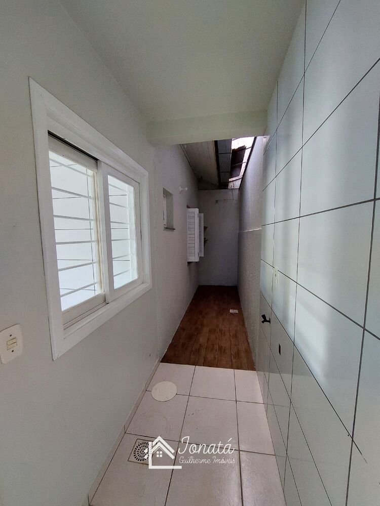Casa à venda com 2 quartos, 51m² - Foto 12