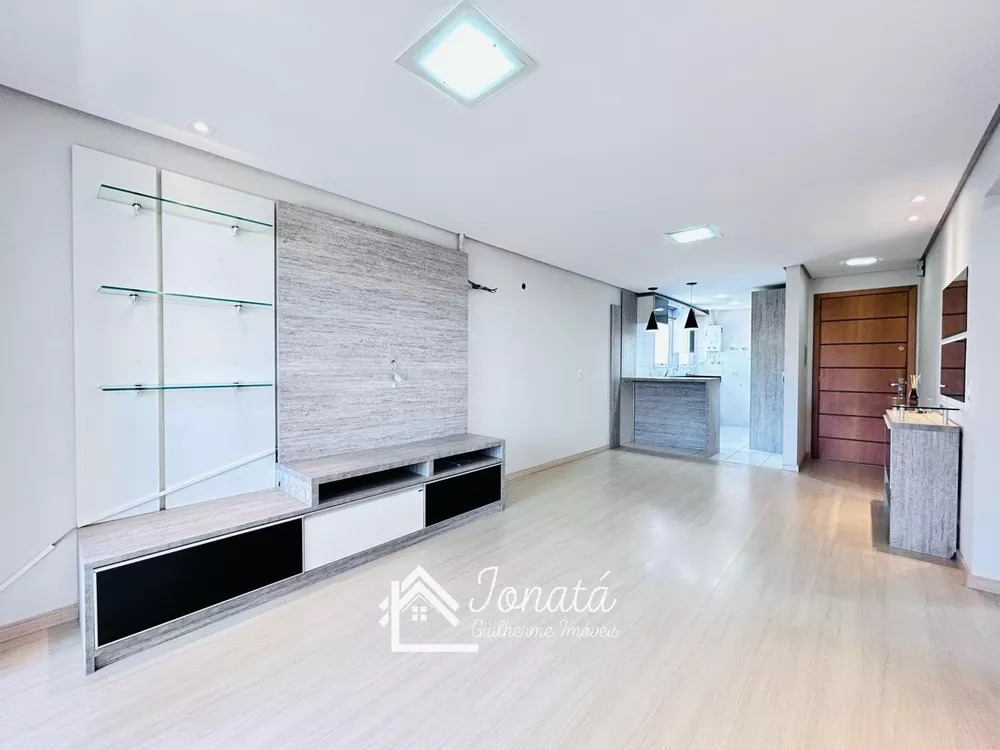 Apartamento à venda com 2 quartos, 72m² - Foto 3