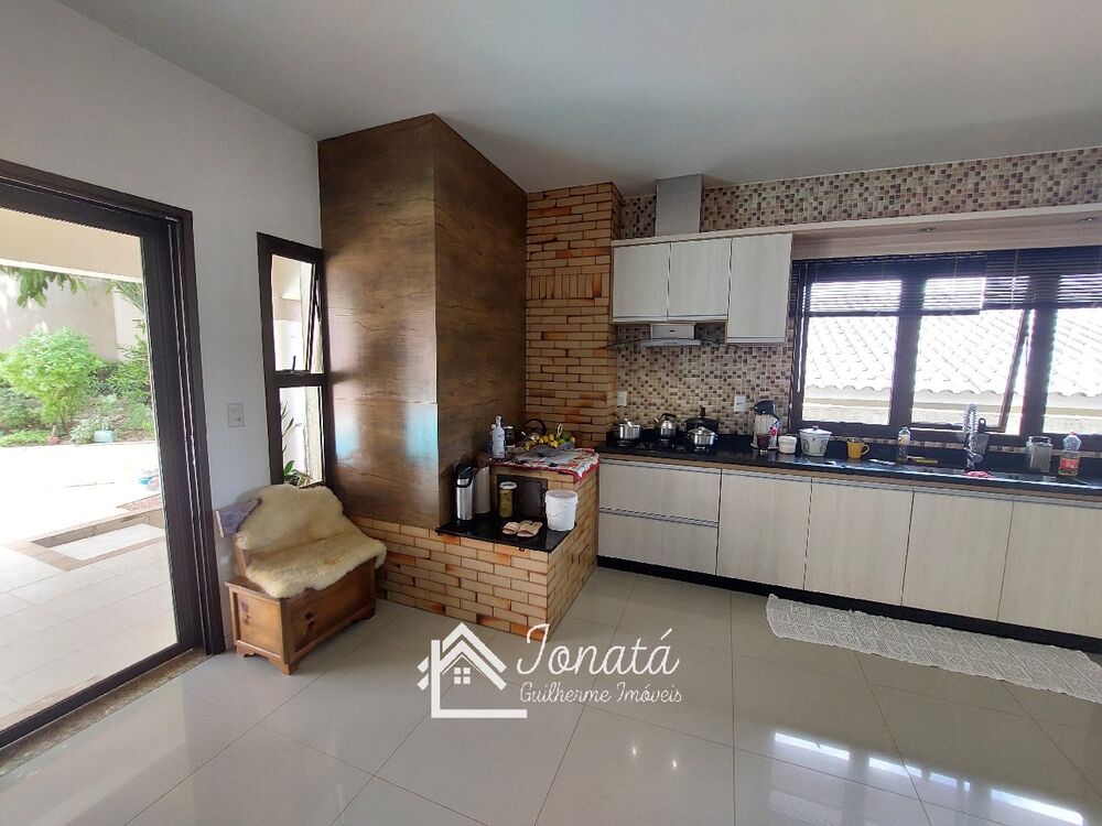 Casa, 5 quartos - Foto 2