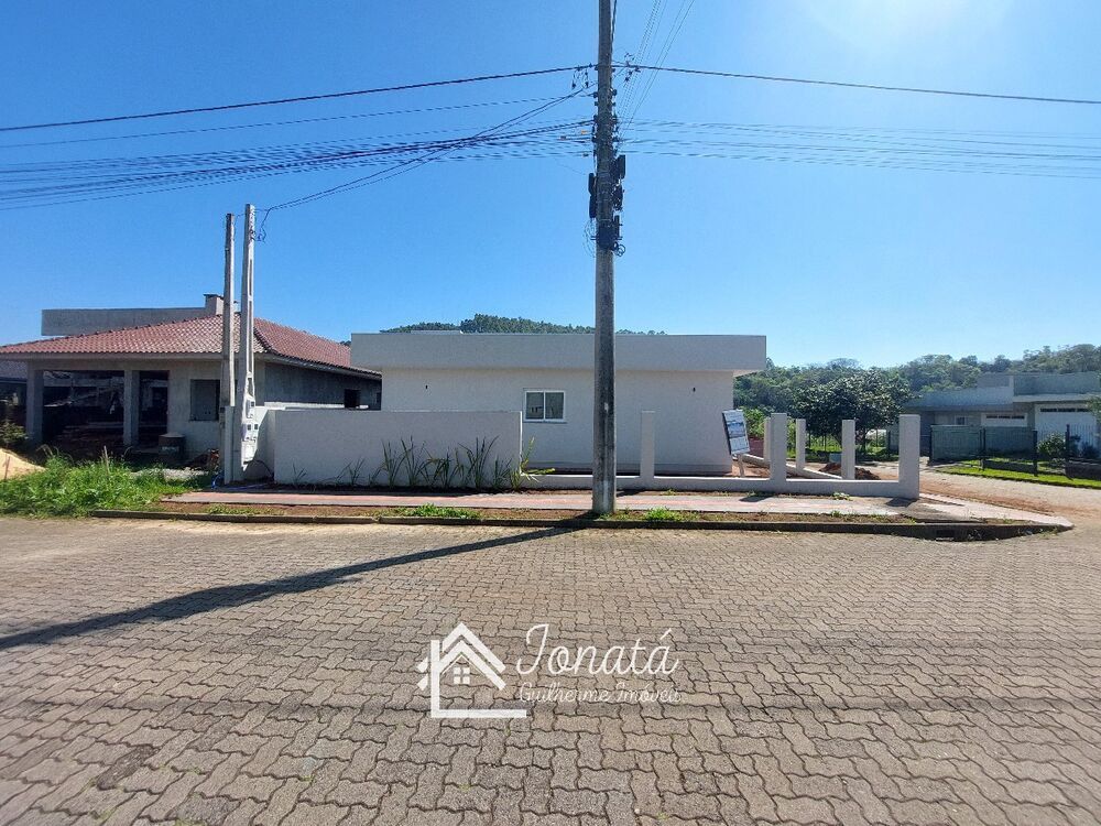 Casa à venda com 2 quartos, 89m² - Foto 2