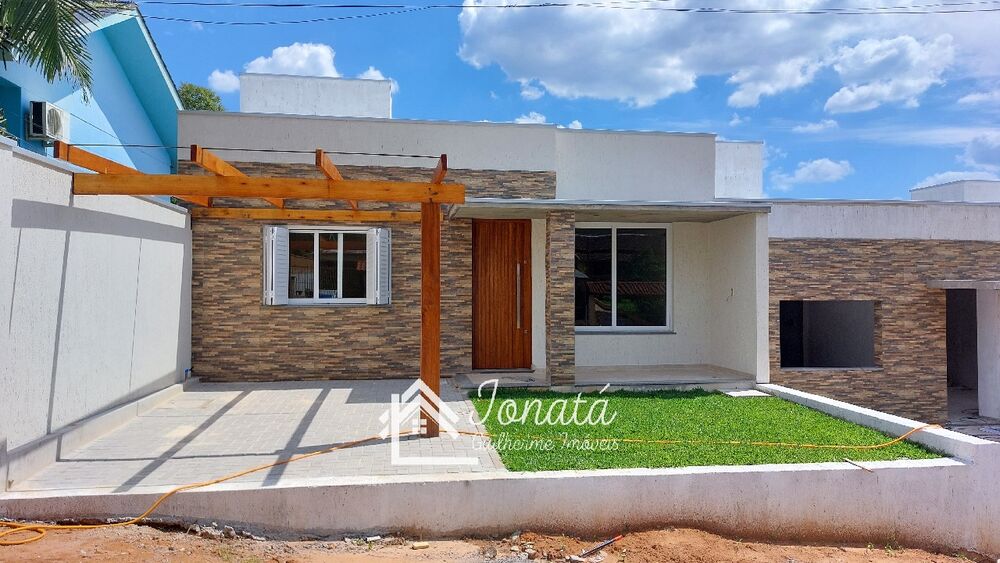 Casa à venda com 3 quartos, 85m² - Foto 1