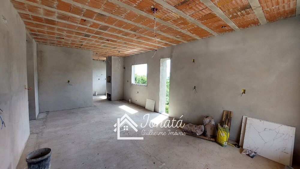 Casa à venda com 3 quartos, 85m² - Foto 4