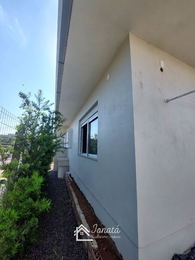 Casa à venda com 3 quartos, 84m² - Foto 4