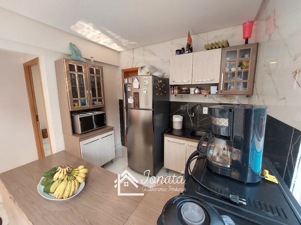 Casa à venda com 5 quartos, 168m² - Foto 6