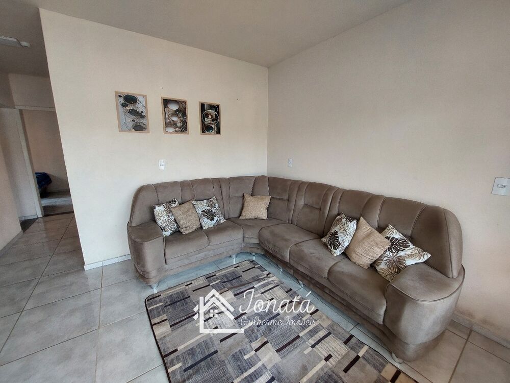 Casa à venda com 5 quartos, 168m² - Foto 1
