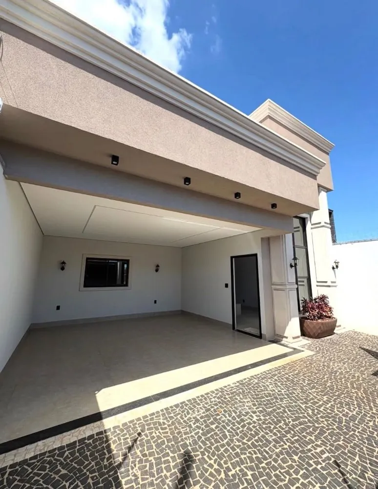 Casa, 3 quartos, 174 m² - Foto 1