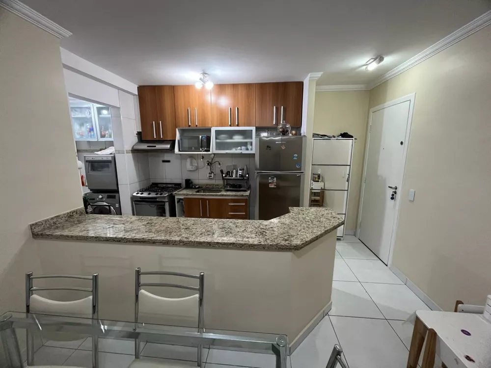 Apartamento à venda com 2 quartos, 44m² - Foto 1