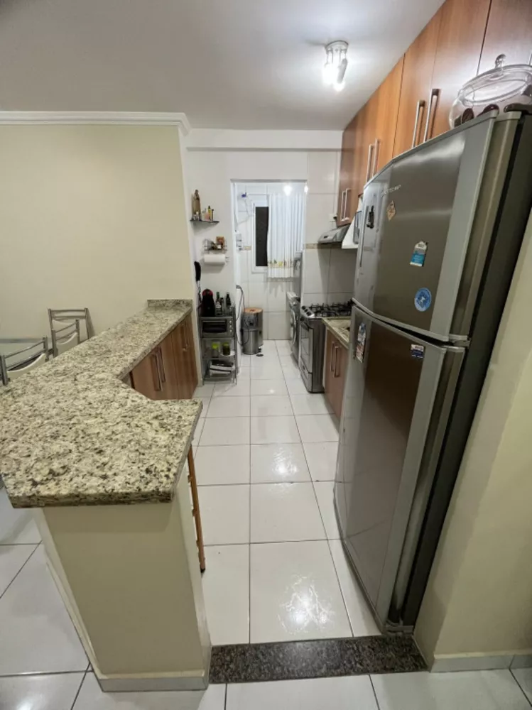 Apartamento à venda com 2 quartos, 44m² - Foto 2