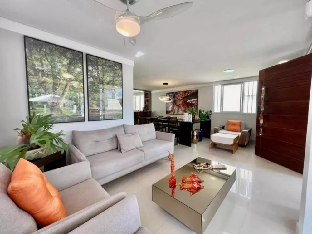Casa, 3 quartos, 272 m² - Foto 1