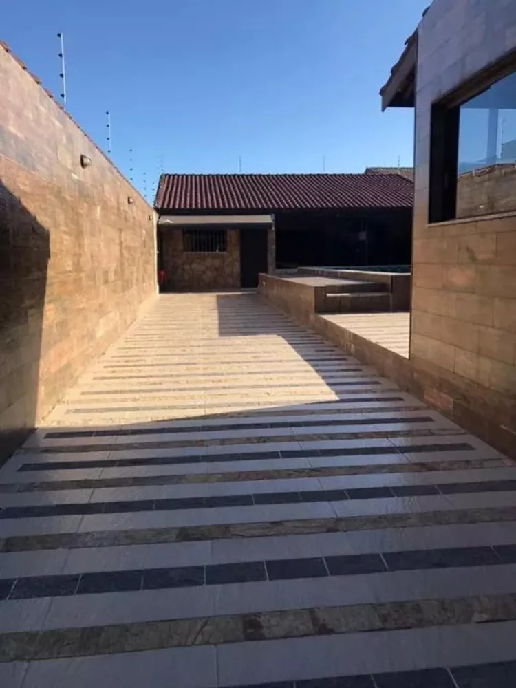 Casa, 3 quartos, 250 m² - Foto 3