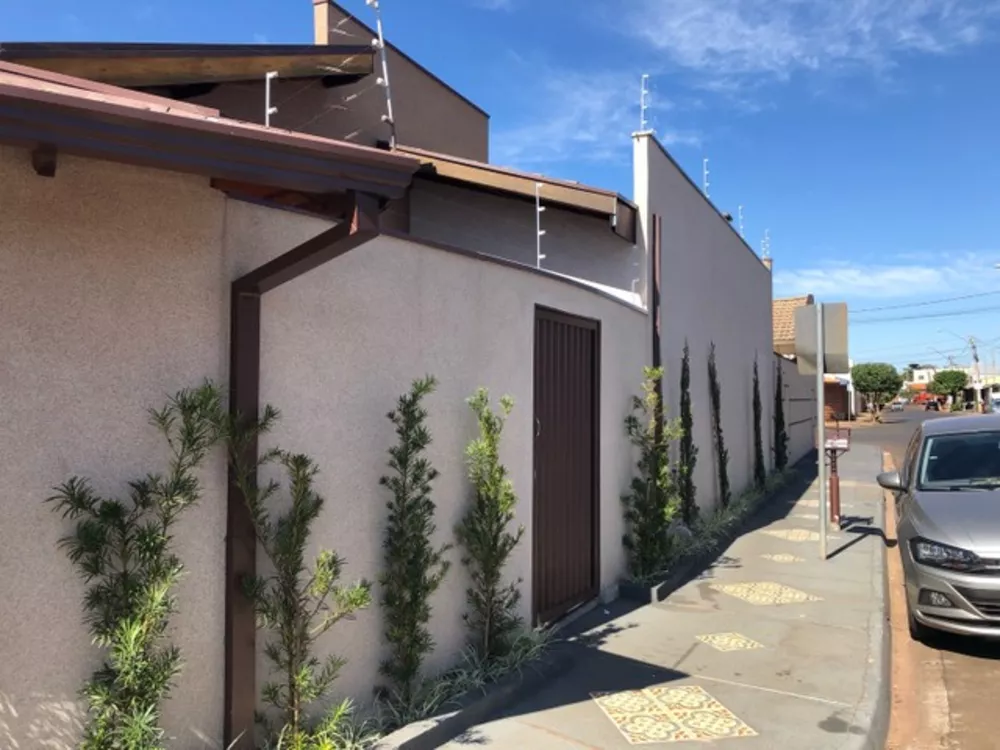 Casa, 2 quartos, 225 m² - Foto 1