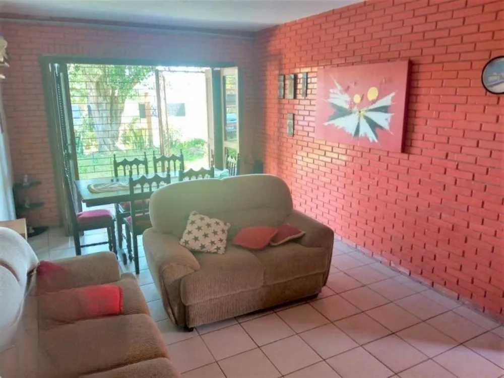 Casa, 6 quartos, 205 m² - Foto 2