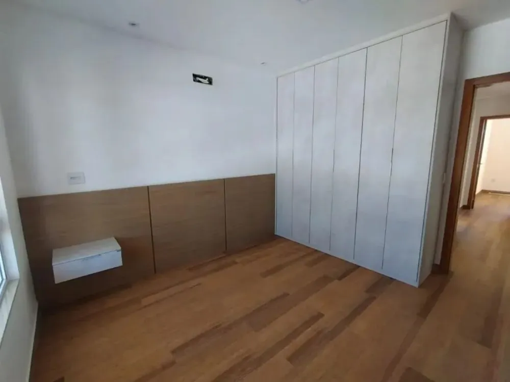 Casa, 4 quartos, 229 m² - Foto 2