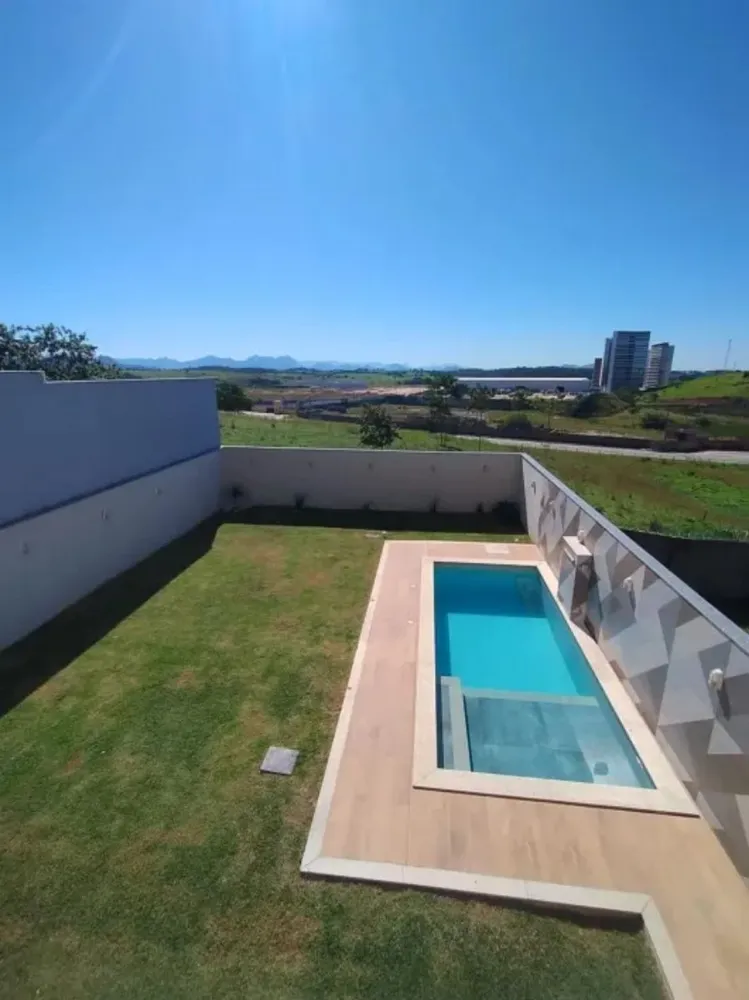 Casa, 4 quartos, 229 m² - Foto 1