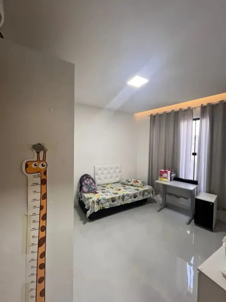 Casa, 4 quartos, 240 m² - Foto 9