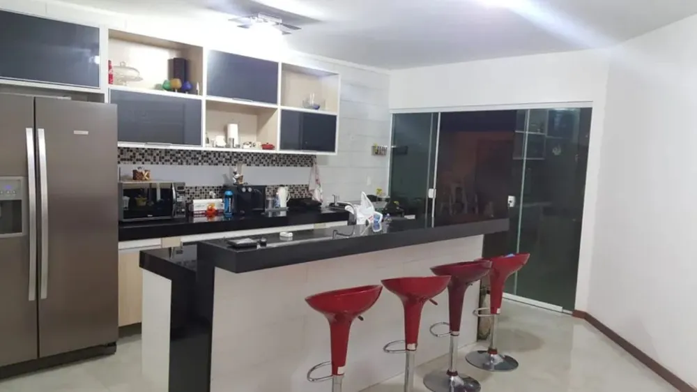 Casa, 3 quartos, 280 m² - Foto 2