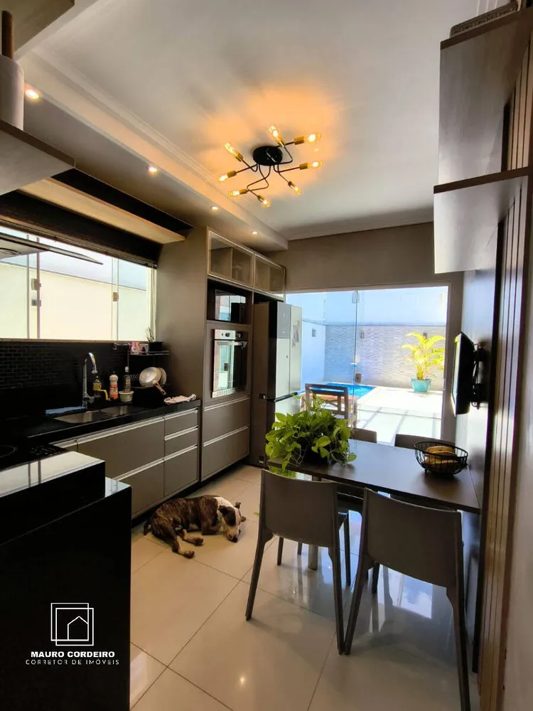Casa, 3 quartos, 211 m² - Foto 7