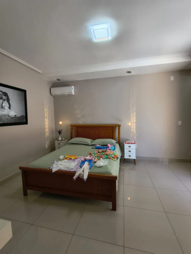 Casa, 3 quartos, 211 m² - Foto 3