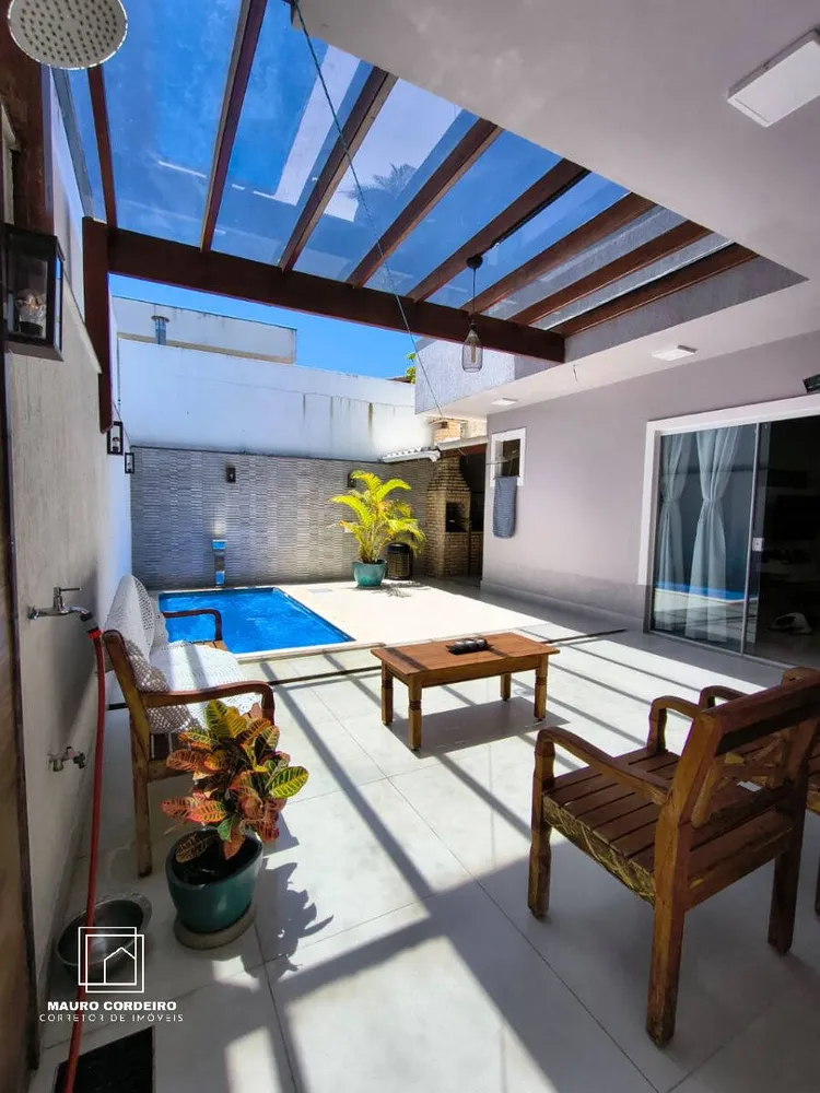 Casa, 3 quartos, 211 m² - Foto 1