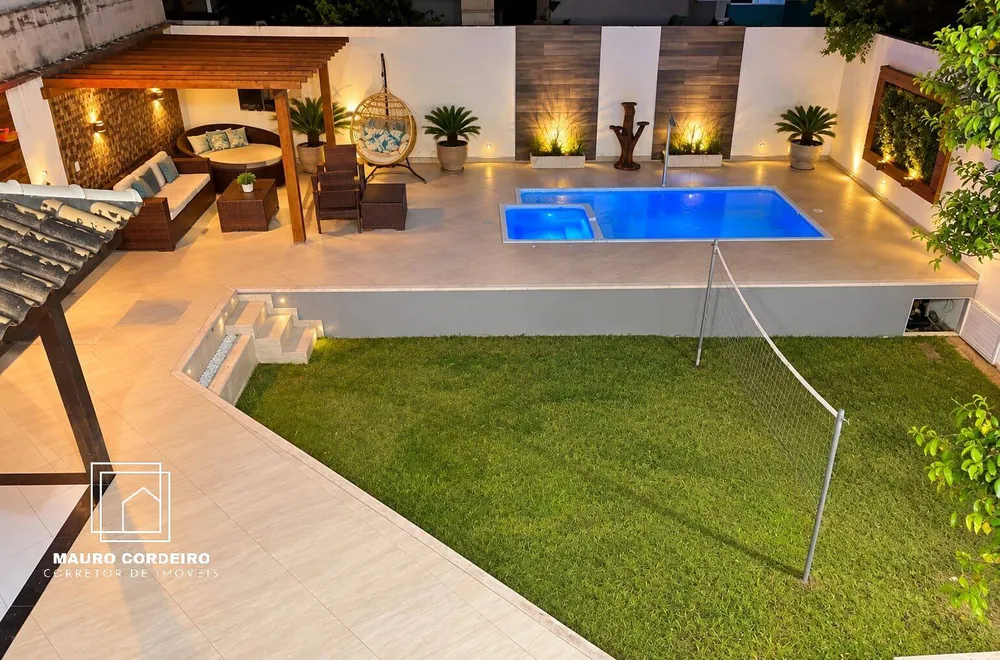 Casa, 4 quartos, 250 m² - Foto 1