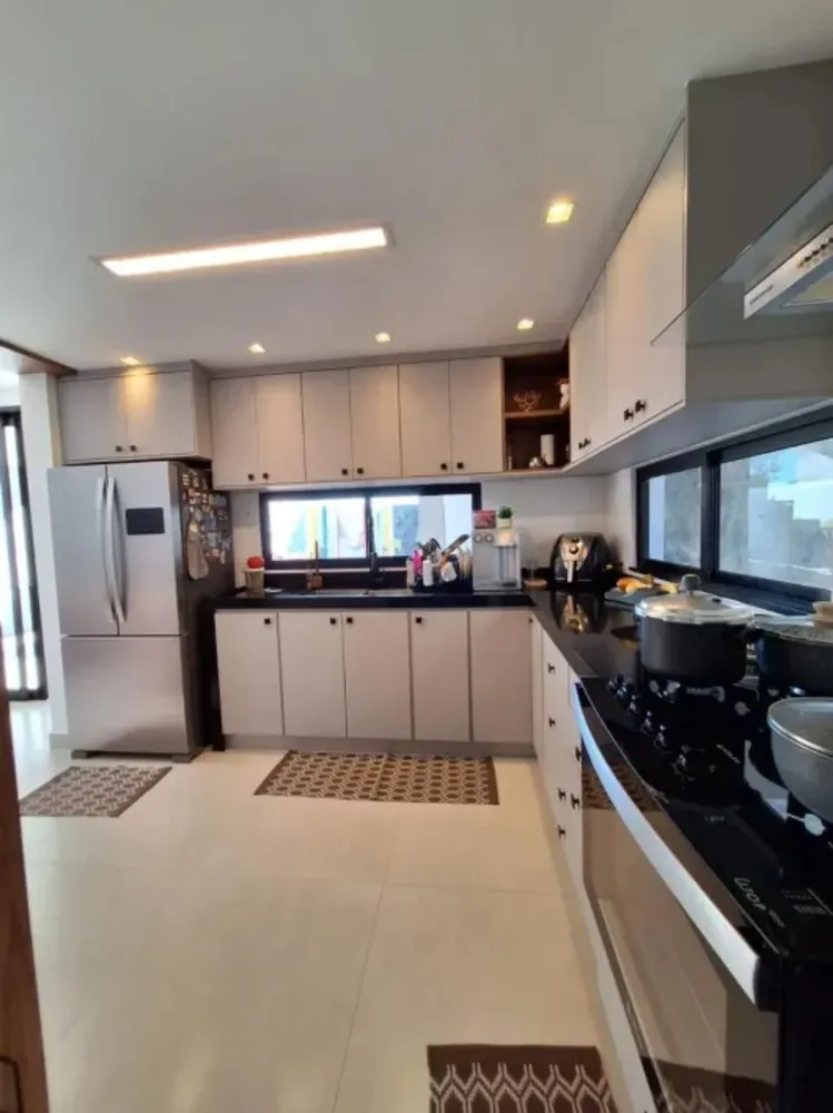 Casa, 4 quartos, 285 m² - Foto 2