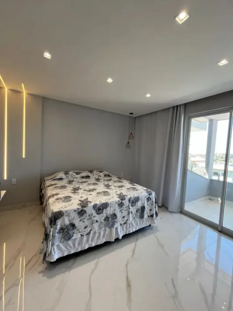 Casa, 4 quartos, 262 m² - Foto 1
