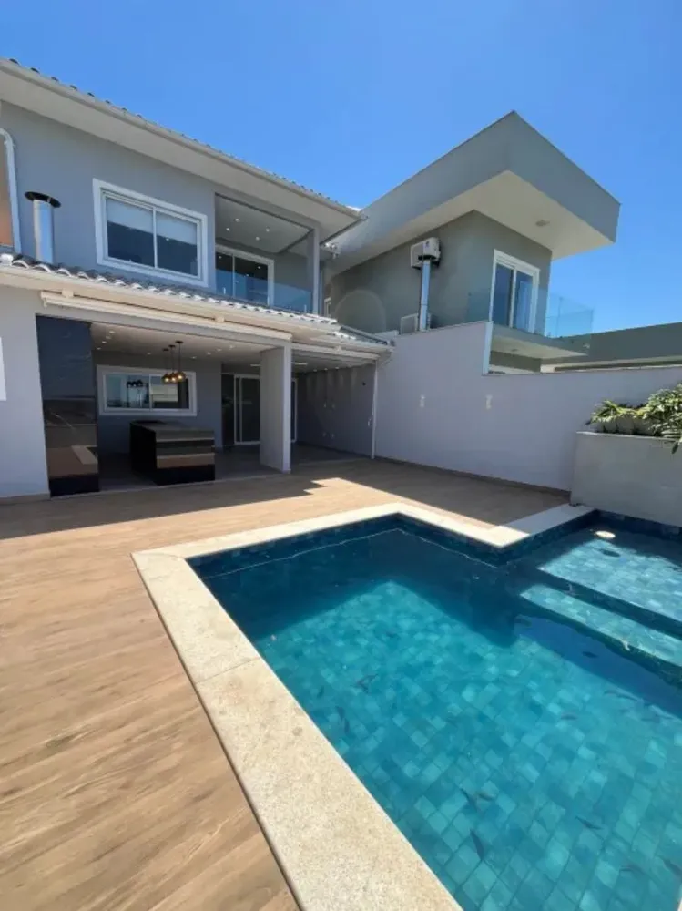 Casa, 4 quartos, 262 m² - Foto 1