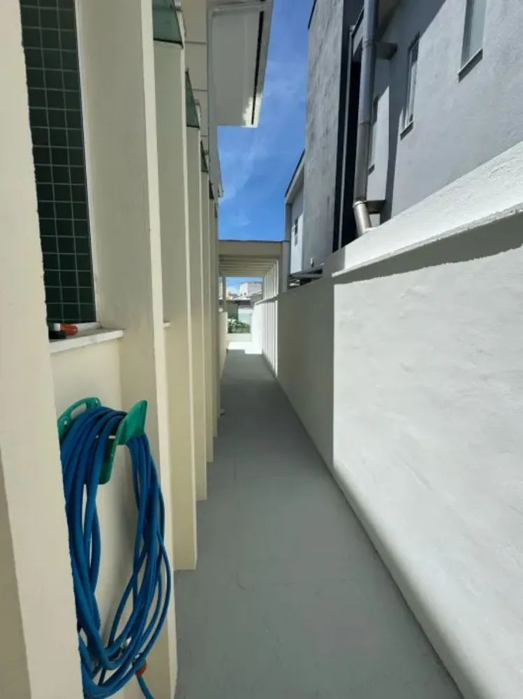 Casa, 4 quartos, 277 m² - Foto 1