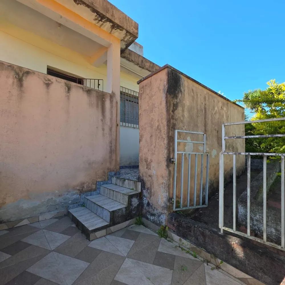 Chácara, 3 quartos, 1401 m² - Foto 1
