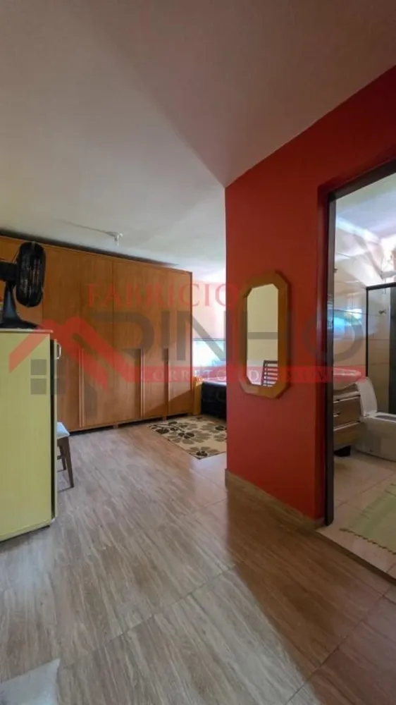 Chácara, 2 quartos, 1126 m² - Foto 1