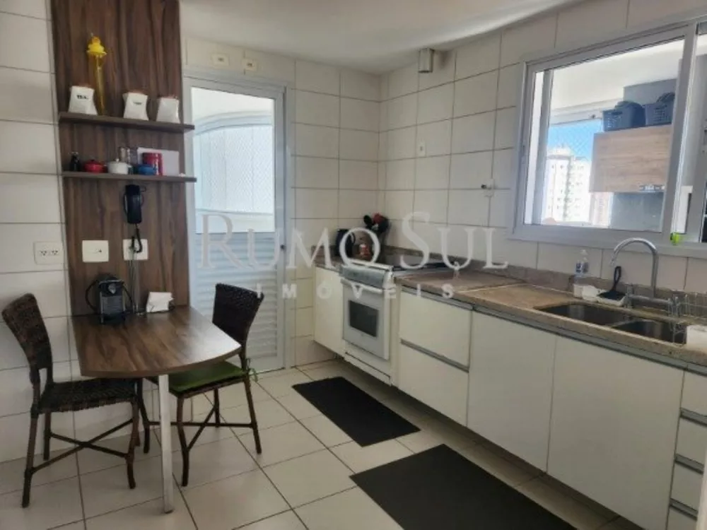 Apartamento à venda com 3 quartos, 135m² - Foto 8