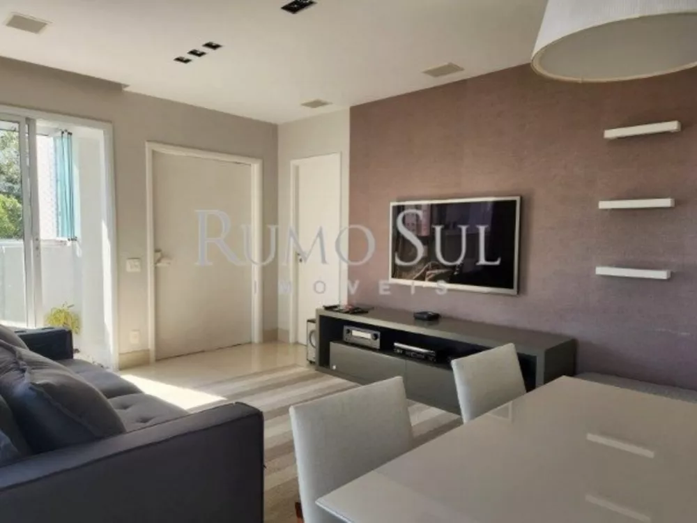 Apartamento à venda com 3 quartos, 135m² - Foto 1