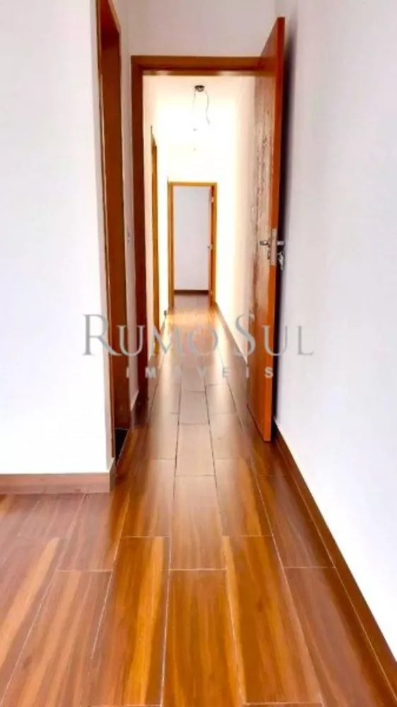 Casa à venda com 3 quartos, 100m² - Foto 7