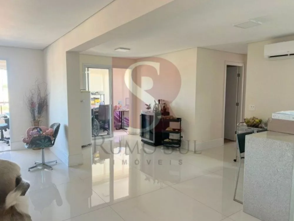 Apartamento à venda com 3 quartos, 118m² - Foto 3