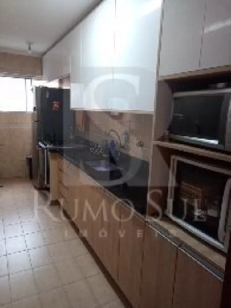 Apartamento à venda com 2 quartos, 75m² - Foto 3