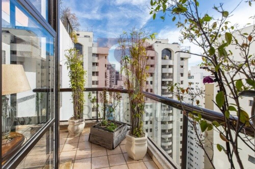 Cobertura à venda com 3 quartos, 297m² - Foto 1