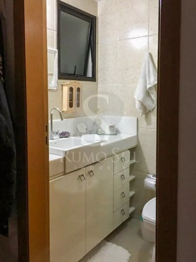 Apartamento à venda com 3 quartos, 109m² - Foto 4