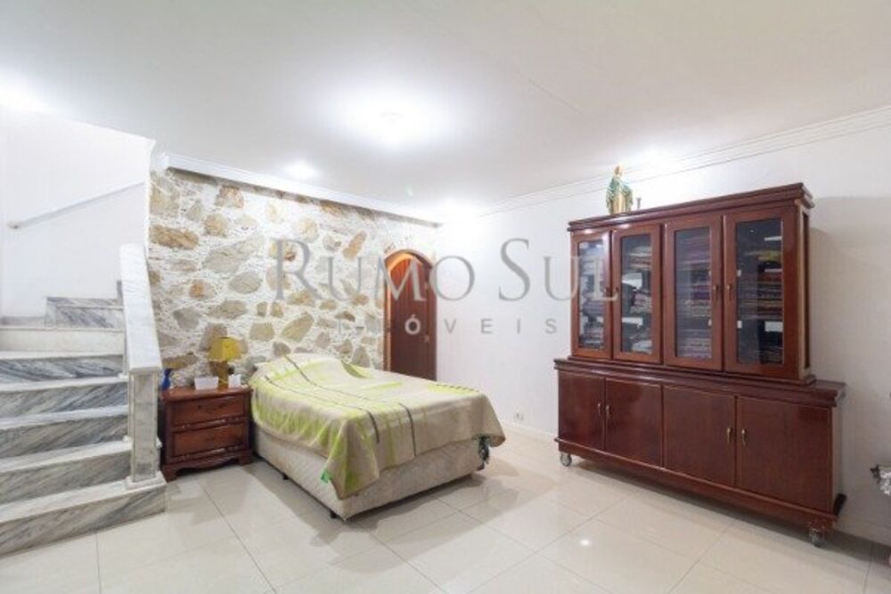 Casa, 5 quartos, 240 m² - Foto 2