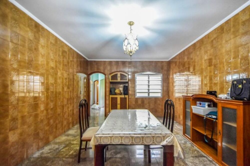 Casa, 3 quartos, 250 m² - Foto 2