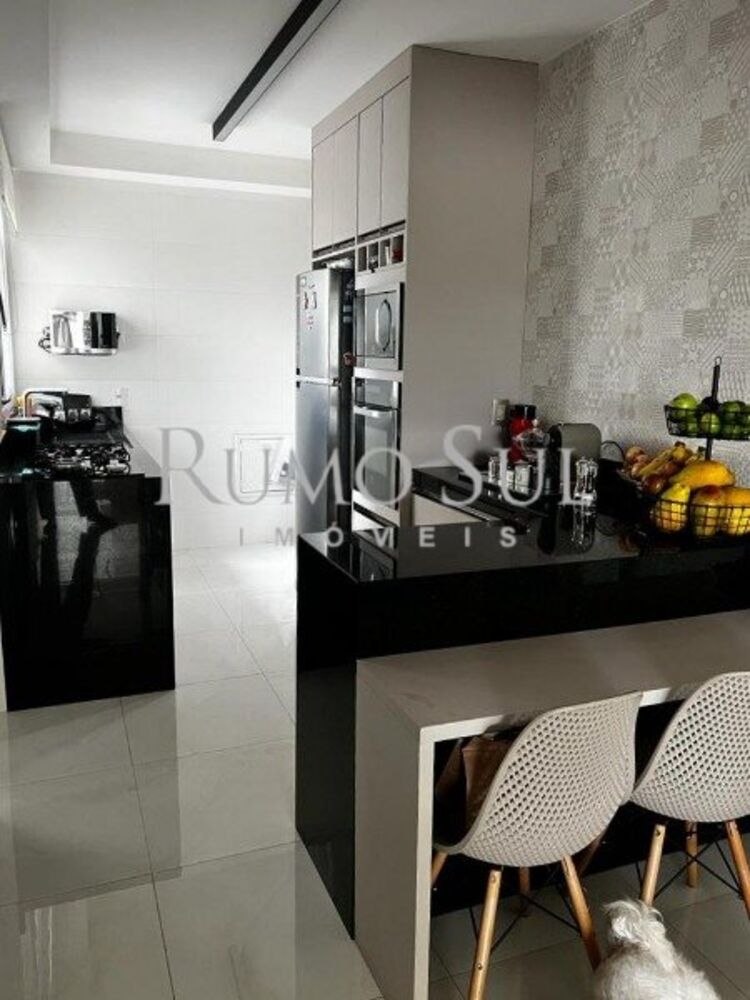 Apartamento, 3 quartos, 117 m² - Foto 2