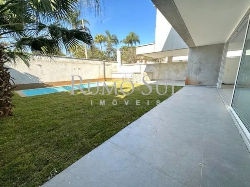 Casa de Condomínio à venda com 4 quartos, 450m² - Foto 4