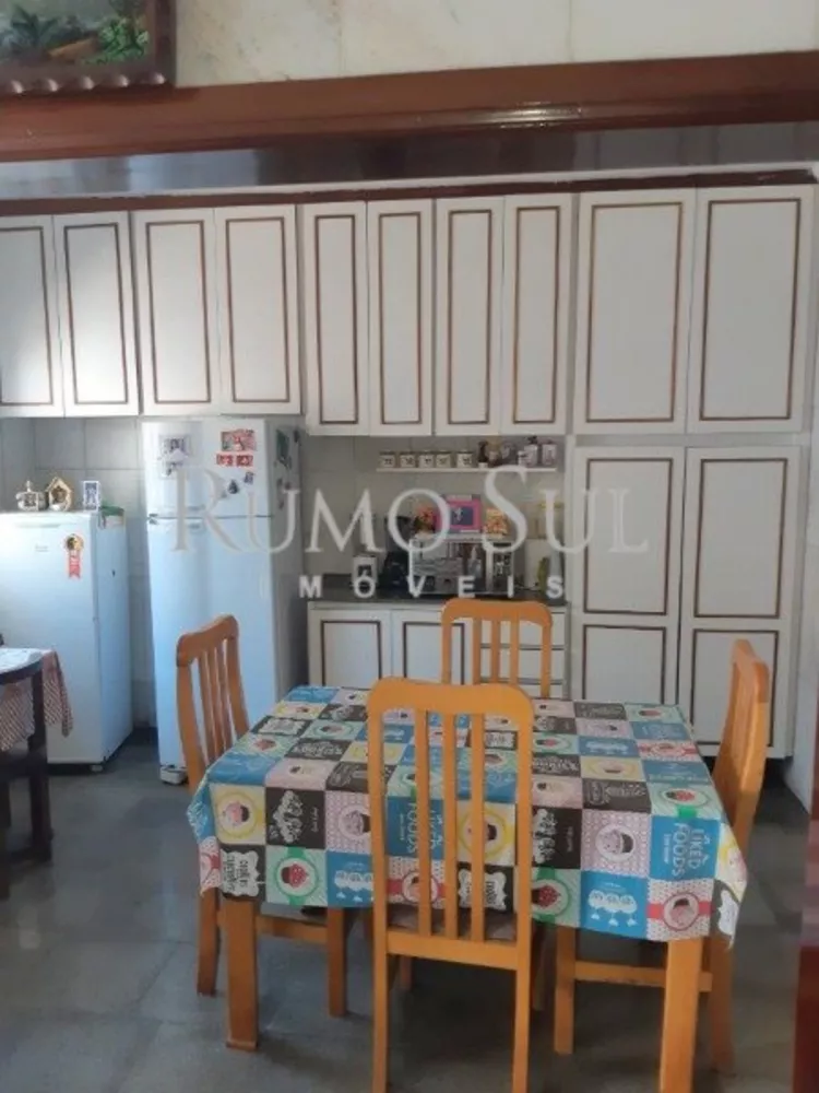 Casa, 4 quartos, 225 m² - Foto 8