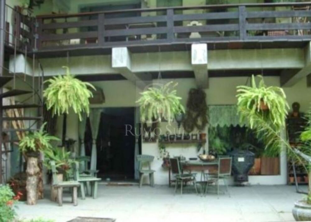 Casa, 5 quartos, 1296 m² - Foto 4