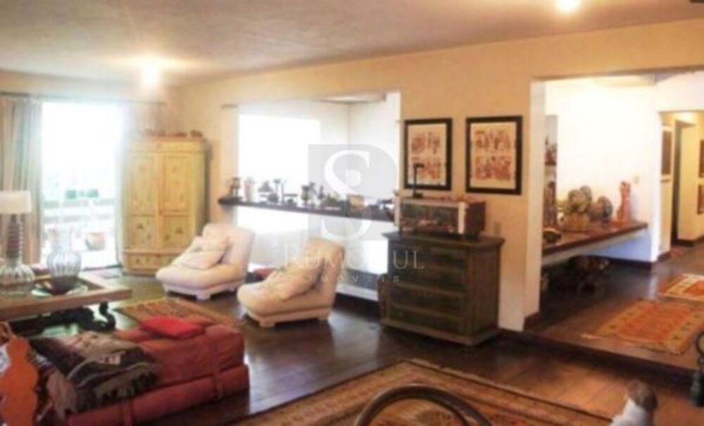 Casa, 5 quartos, 1296 m² - Foto 1