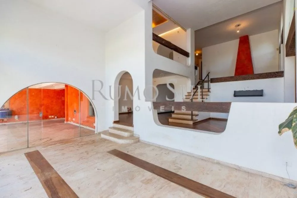 Casa, 4 quartos, 647 m² - Foto 2